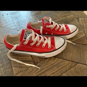 Youth Kids Red Converse sz 1